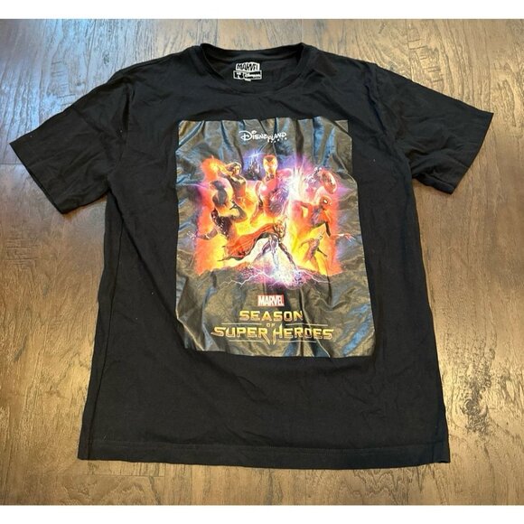 MARVEL DISNEYLAND PARIS Tshirt‎ - Picture 1 of 3